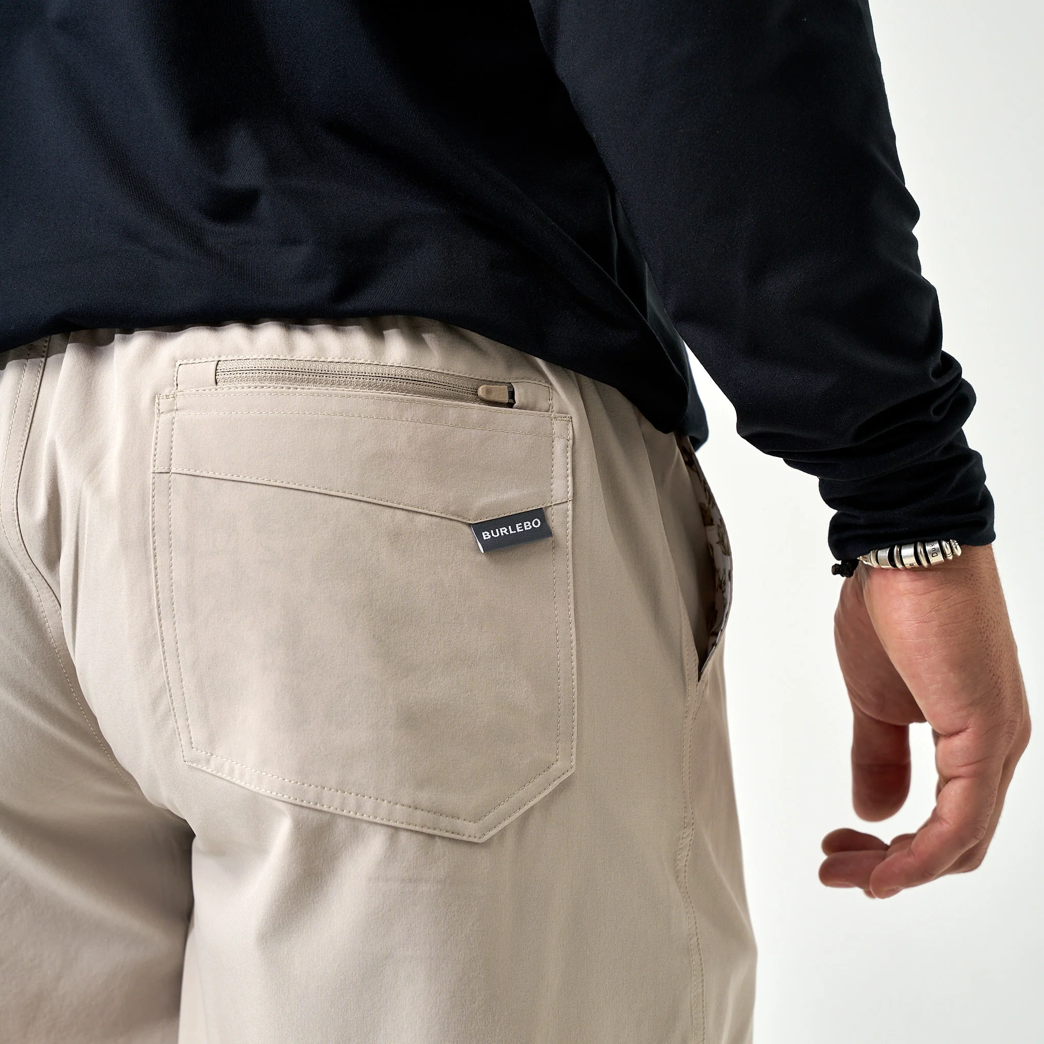Everyday Short - Light Khaki - Into The Wild Pocket - Image 5